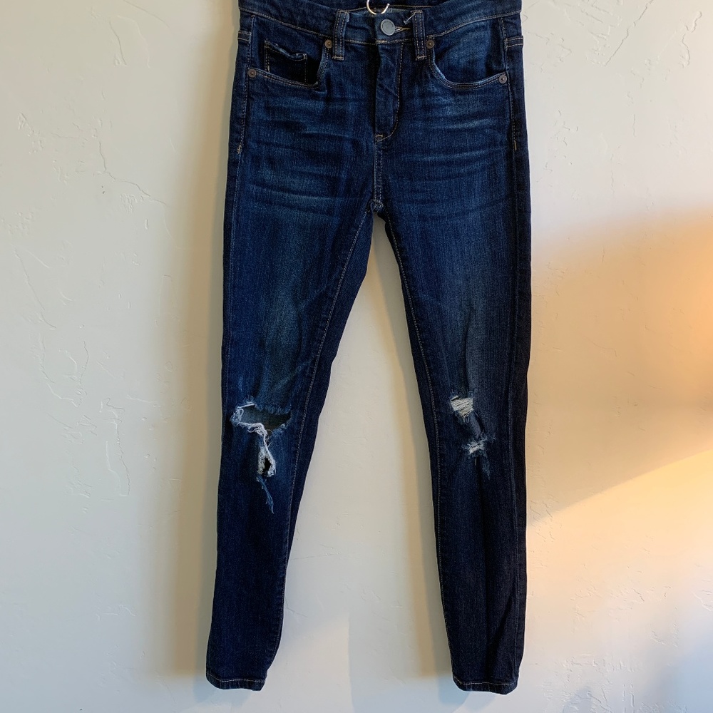 🍭 BLANKNYC Mid Rise Skinny Jeans